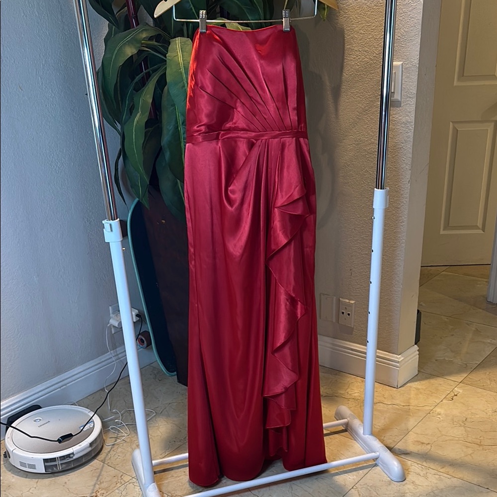 Elegant Red Strapless Gown